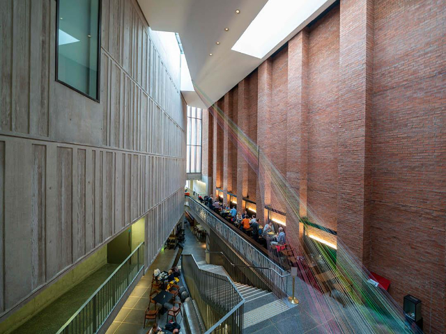 El MAC (Centro Metropolitano de las Artes) - West | Secret World Trip Planner