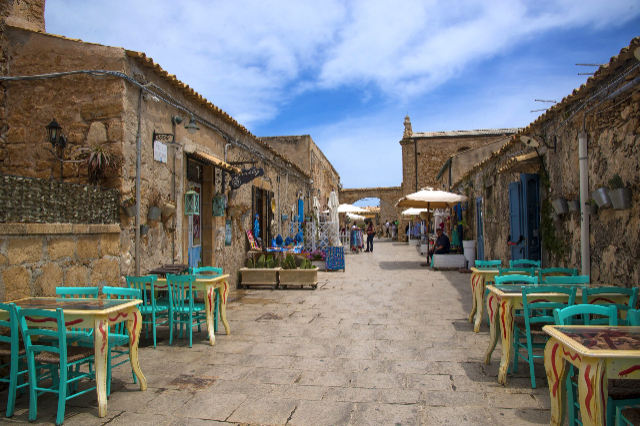 Ngôi làng ven biển Marzameni - Marzamemi | Secret World Trip Planner