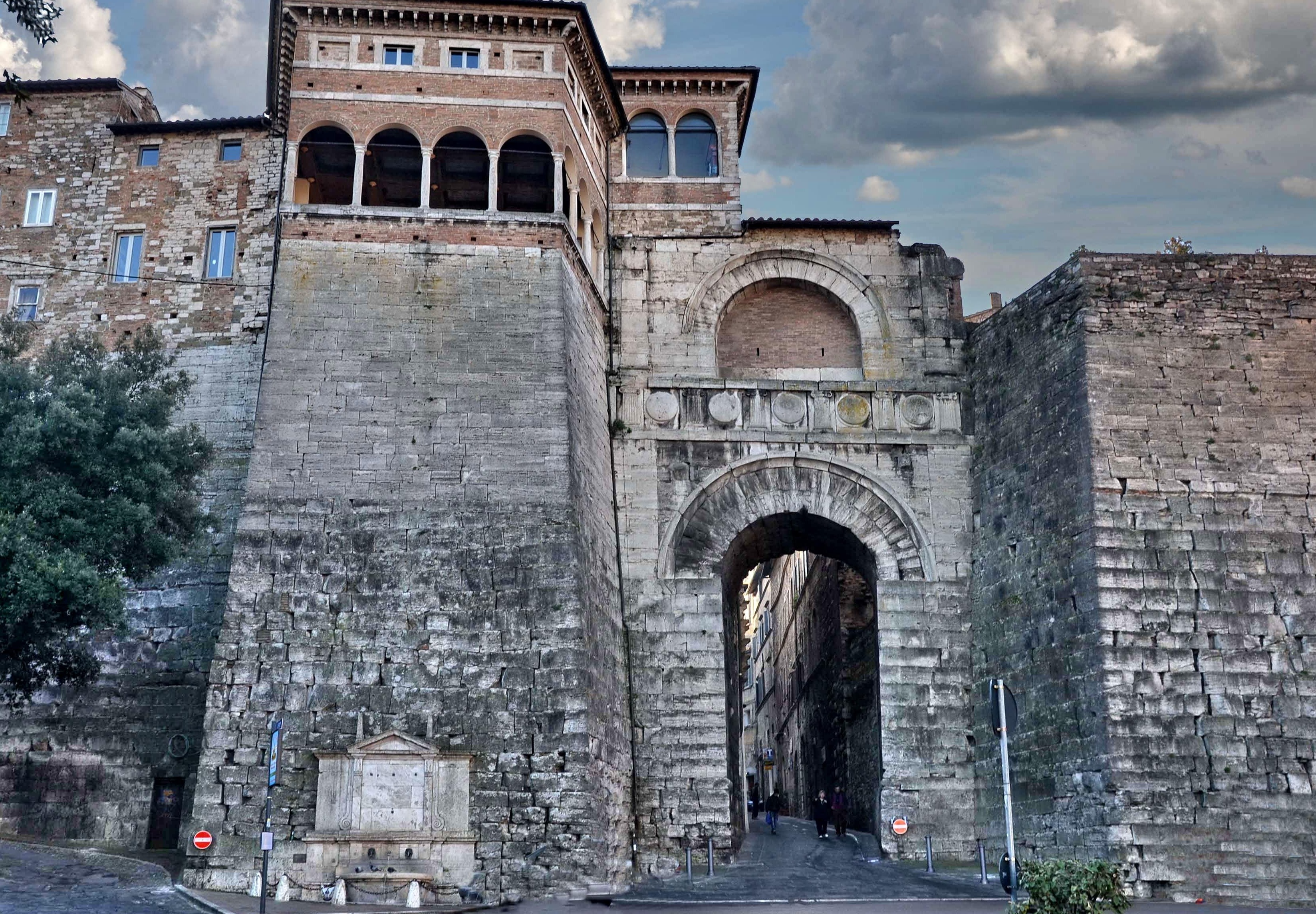 Perugia: Etrusca Arco - Perugia | Secret World Trip Planner