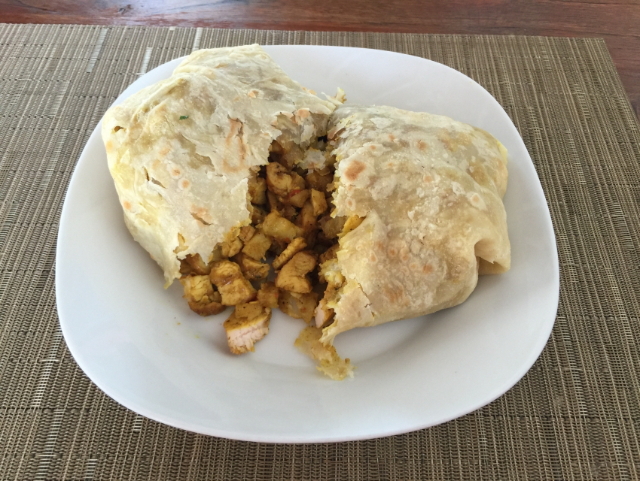 Roti caribeño - Tortola | Secret World Trip Planner