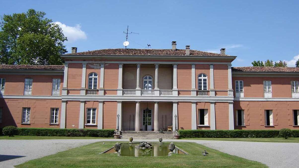 Villa Manzoni, una casa llena de arte - Lecco | Secret World Trip Planner