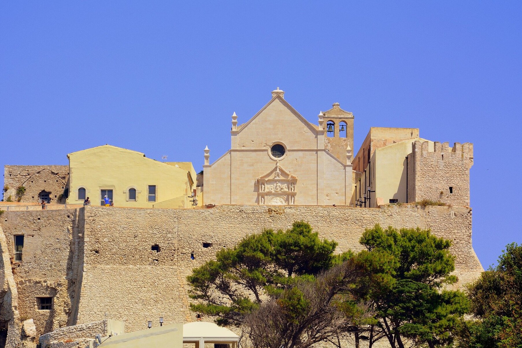 Abbazia santuario di Santa Maria a Mare, isole Tremiti — San Nicola di Tremiti