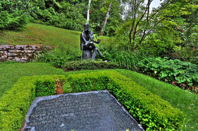 Cementerio de Fluntern - Zürich | Secret World Trip Planner