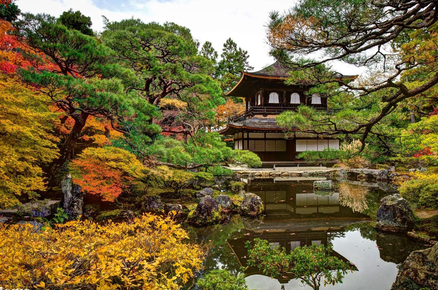 Ginkakuji, Świątynia Zen wzdłuż wschodnich Gór Kioto - Ky?to-shi | Secret World Trip Planner