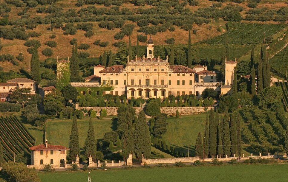 Grezzana: Den majestätiska villa Allegri - Cuzzano | Secret World Trip Planner