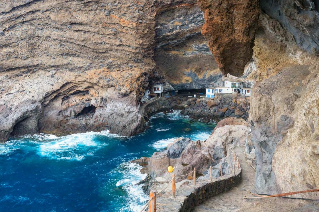 Isola di La Palma | Grotta dei pirati Poris di Candalaria — Tijarafe