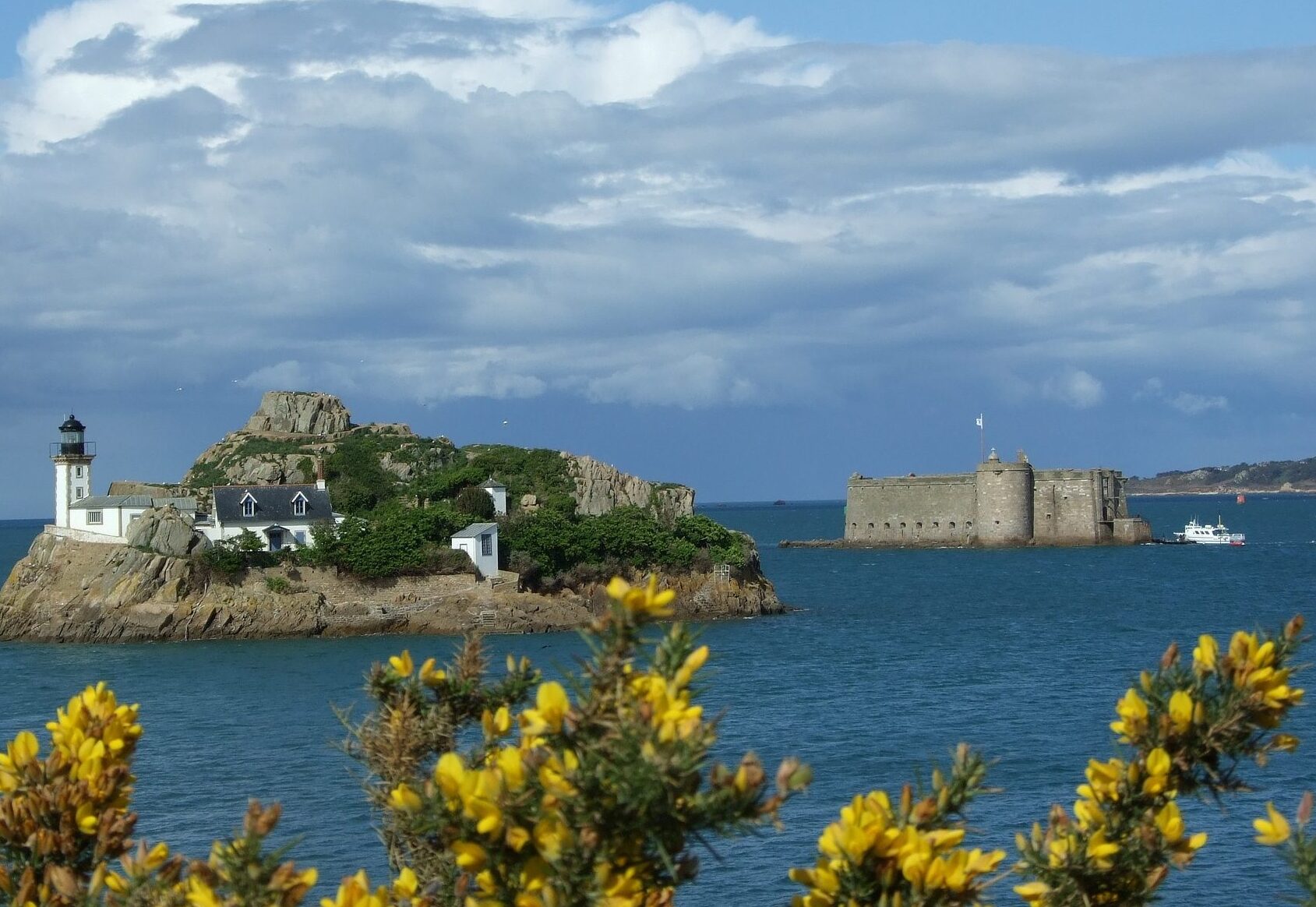 Carantec and the beautiful lighthouse — Carantec