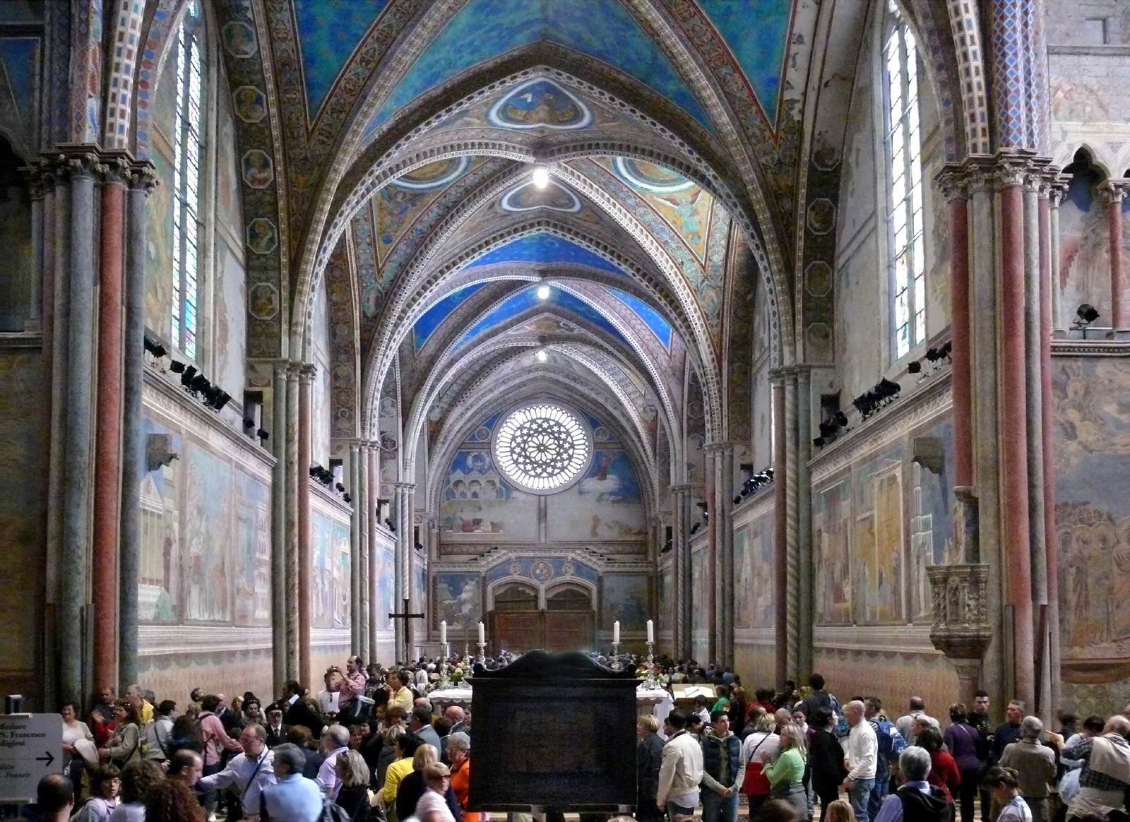 Bazilika Sv. - Assisi | Secret World Trip Planner