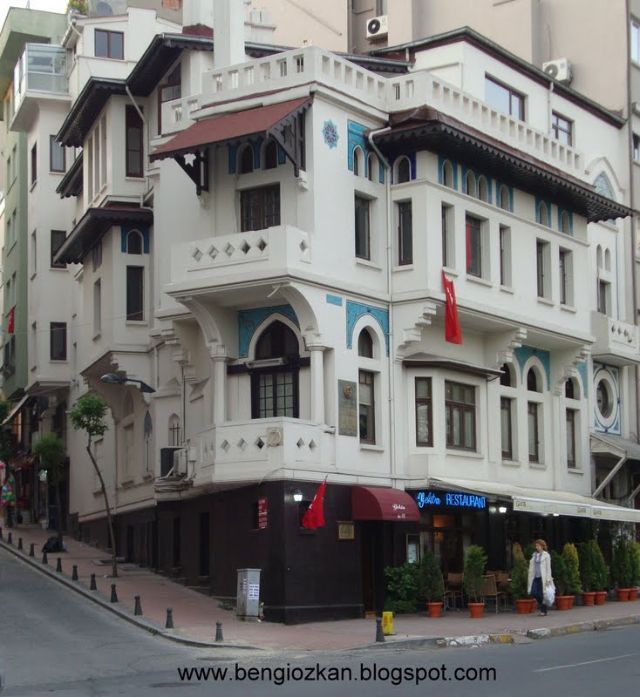 Ведат Тек Хаус - Vali Konağı Cd. No:39 | Secret World Trip Planner