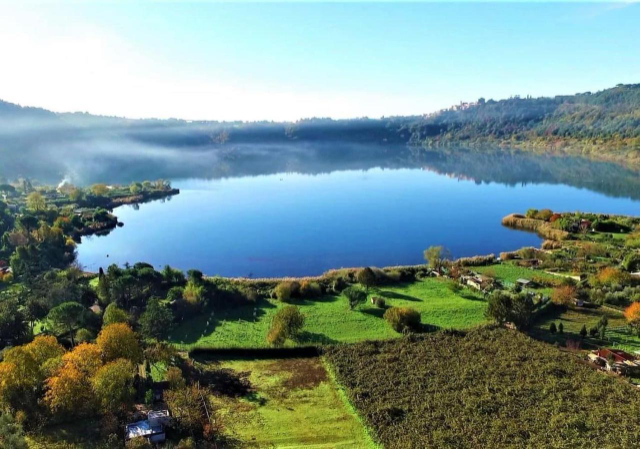 네미 호수 - Lago di Nemi | Secret World Trip Planner