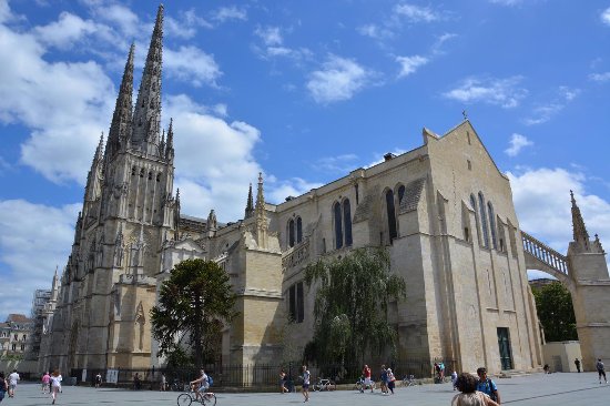 Катедралата Сен Андрé - Bordeaux | Secret World Trip Planner