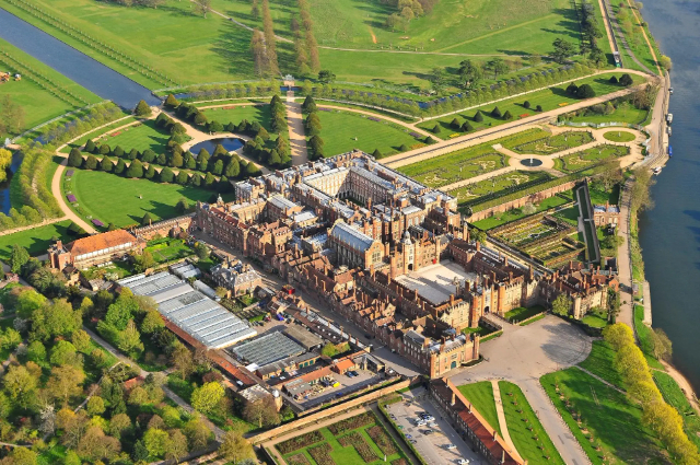 Hampton kort - Molesey | Secret World Trip Planner