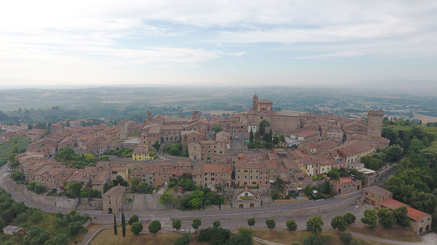 לוסיניאנו, הכפר היפה של Val di Chiana - Lucignano | Secret World Trip Planner