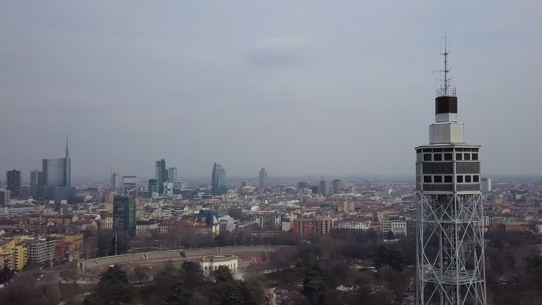 Torre Branca e a vista sobre Milão - Milano | Secret World Trip Planner
