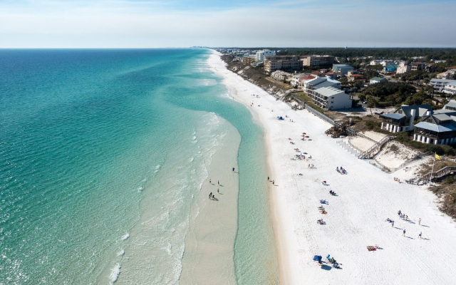 Costa Esmeralda — Destin