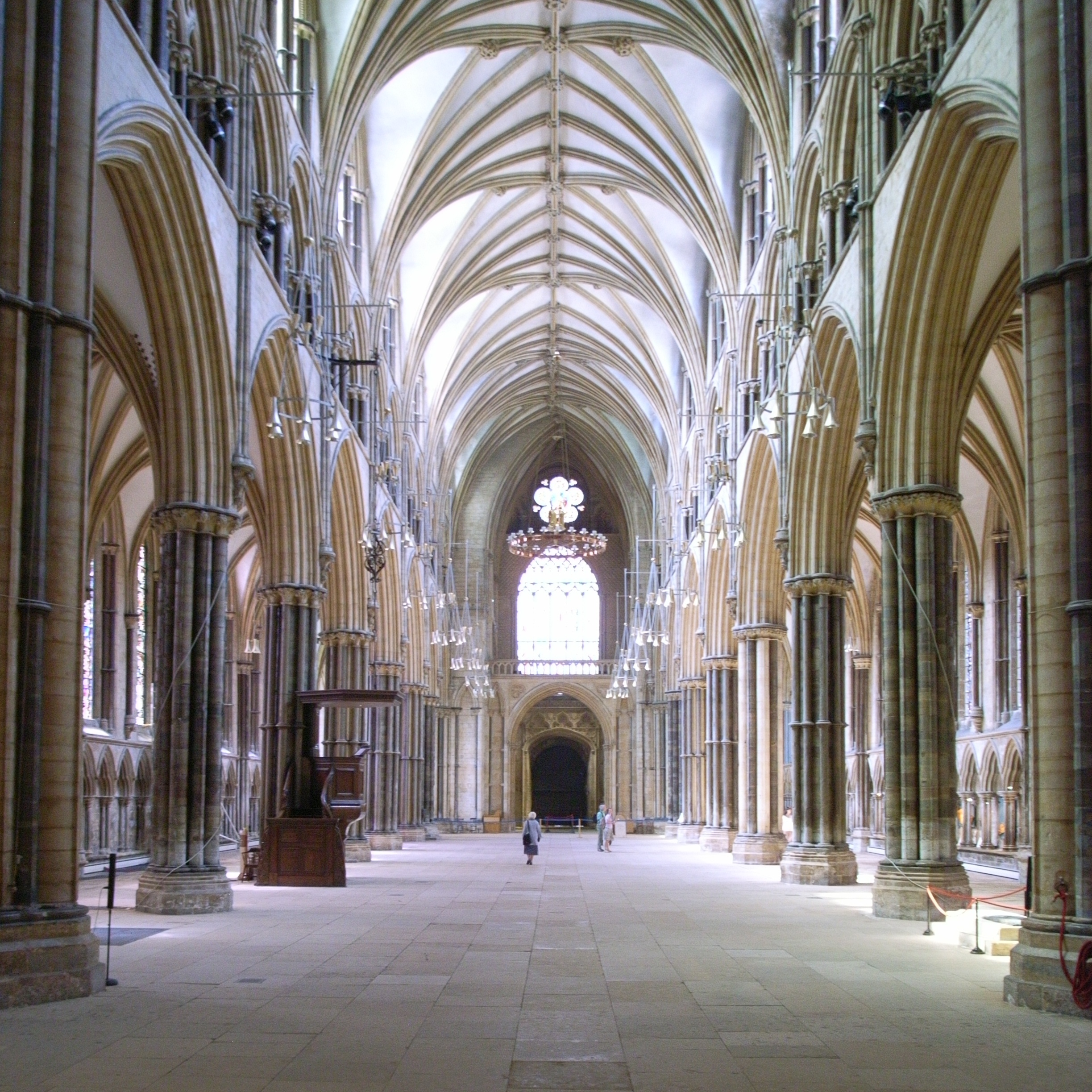 Kathedrale von Lincoln - Minster Yard | Secret World Trip Planner