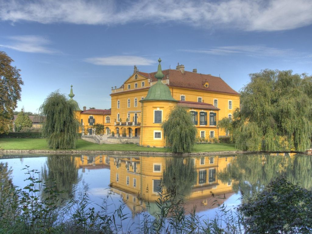 Castello di Wasserburg - Wasserburg (Bodensee) | Secret World Trip Planner