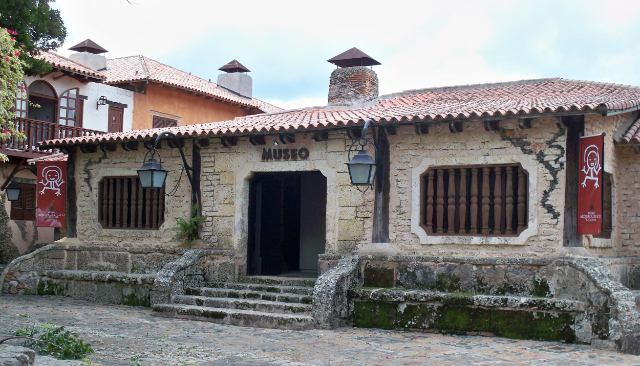 Altos de Chavón Archeologisch Museum - La Romana | Secret World Trip Planner