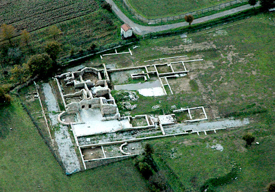 Archaeological park Ya Grumentum - Grumento Nova | Secret World Trip Planner