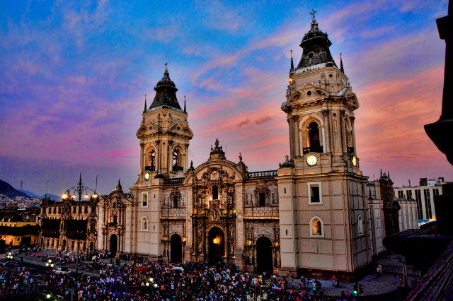 Kathedrale von Lima - Lima | Secret World Trip Planner