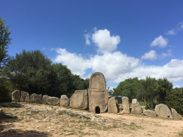 Hrobka obrů Coddu Vecchiu - 07021 Arzachena SS | Secret World Trip Planner