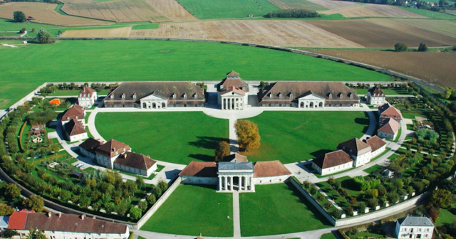 Die Königliche Saline - Arc-et-Senans | Secret World Trip Planner