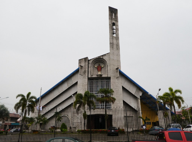 La cathédrale de Limón - Limon | Secret World Trip Planner