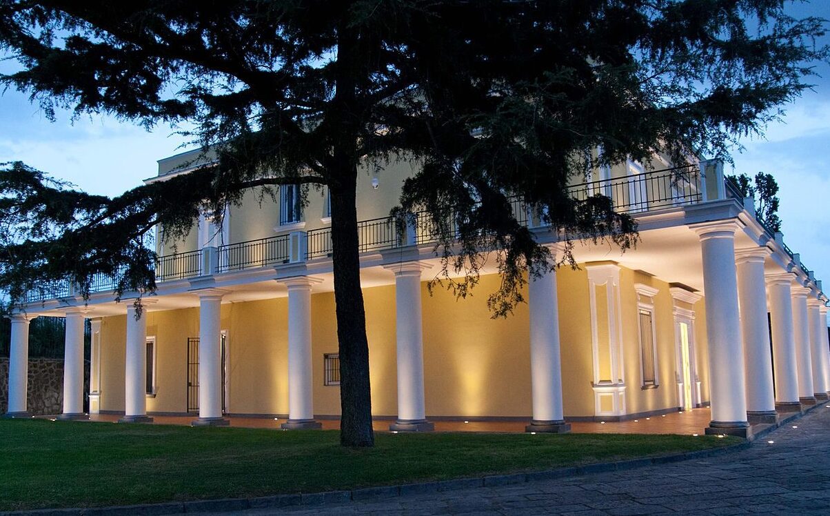 Villa delle Ginestre ва Джакомо Леопарди  - Torre del Greco | Secret World Trip Planner