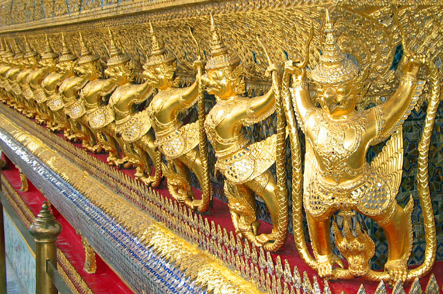 वाट फ्रा केव - Khet Phra Nakhon | Secret World Trip Planner