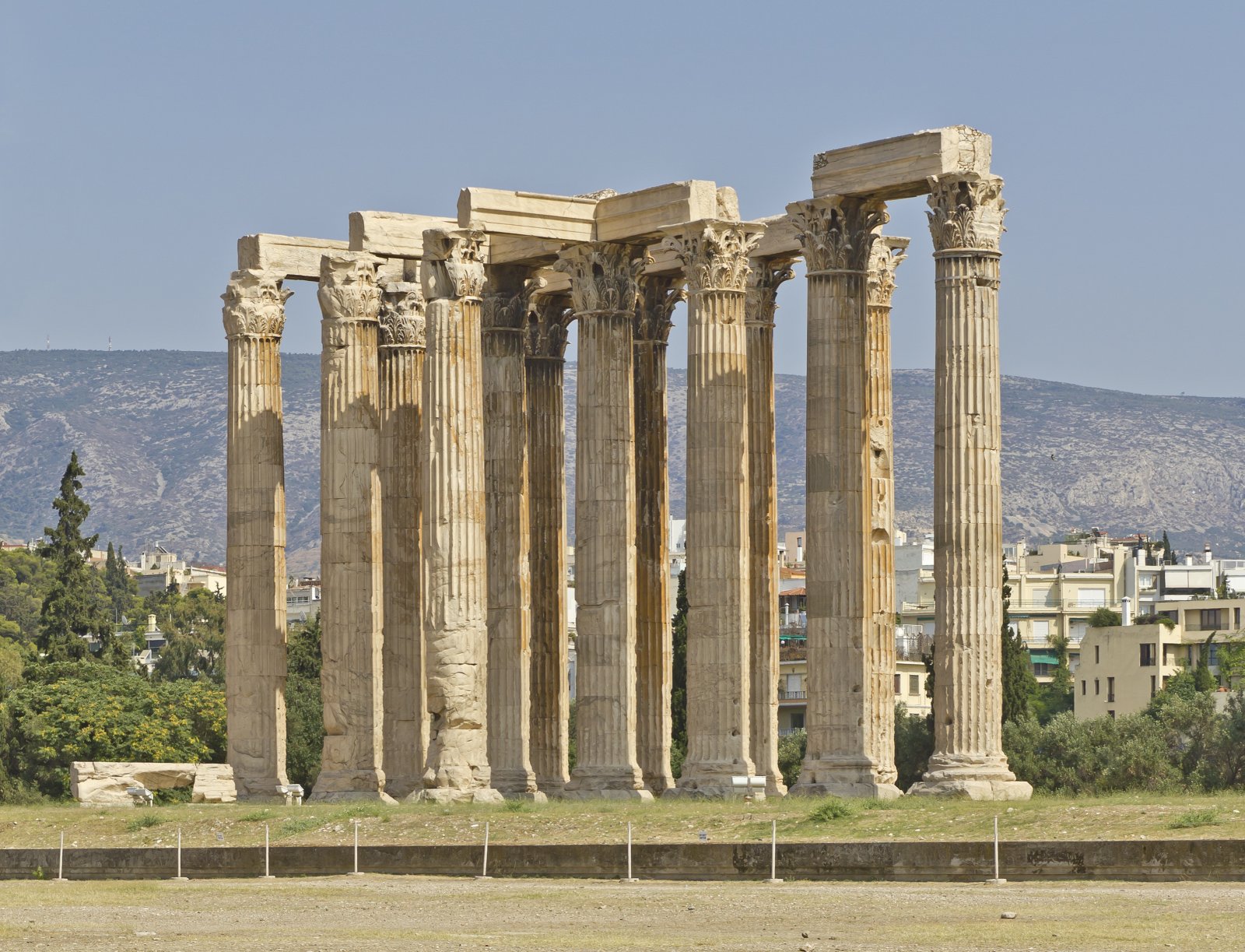Olympieion (Temple of Olympian Zeus) - Atene | Secret World Trip Planner