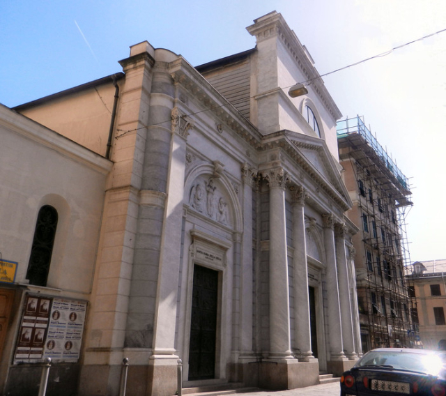 Antependium luachmhar - Genova | Secret World Trip Planner