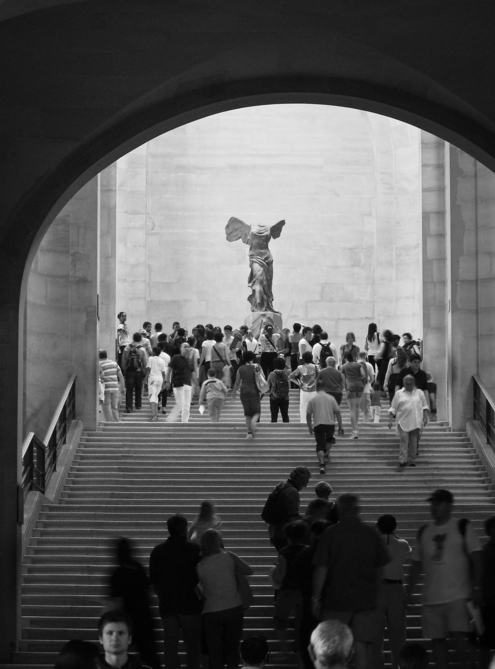 Ar Nike No Samothrace - Paris | Secret World Trip Planner