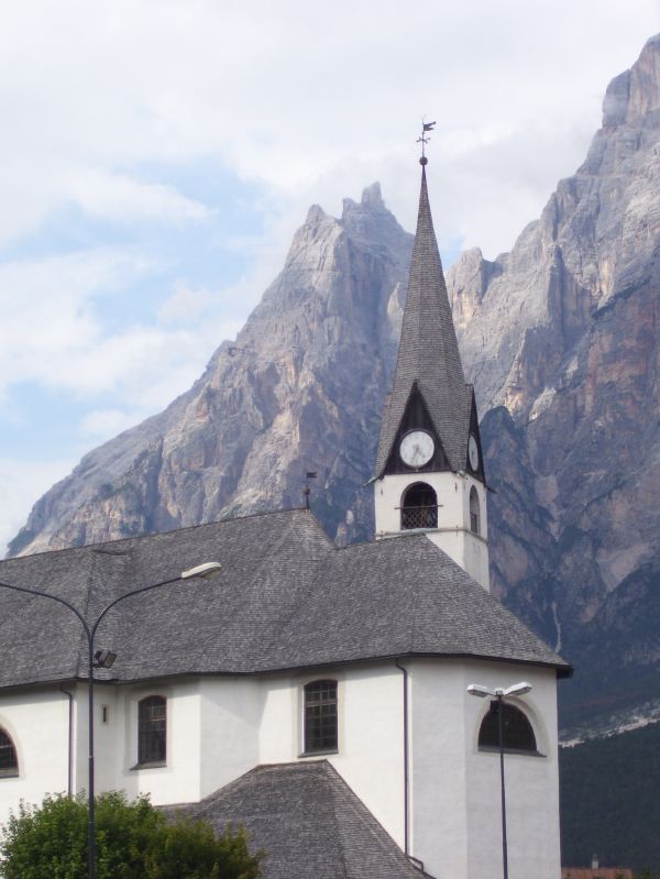 Kulay ng nuwes trabaho - San Vito di Cadore | Secret World Trip Planner