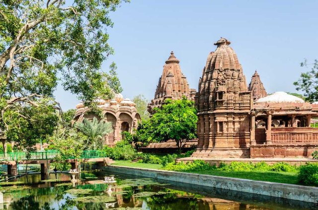 ਮੰਡੋਰ ਗਾਰਡਨ - Jodhpur | Secret World Trip Planner