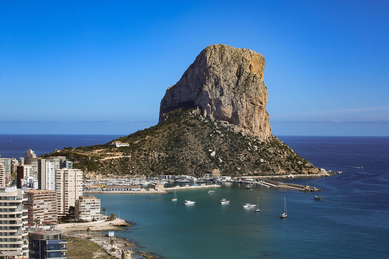 Calpe dan Peñon de Ifach - Calp | Secret World Trip Planner