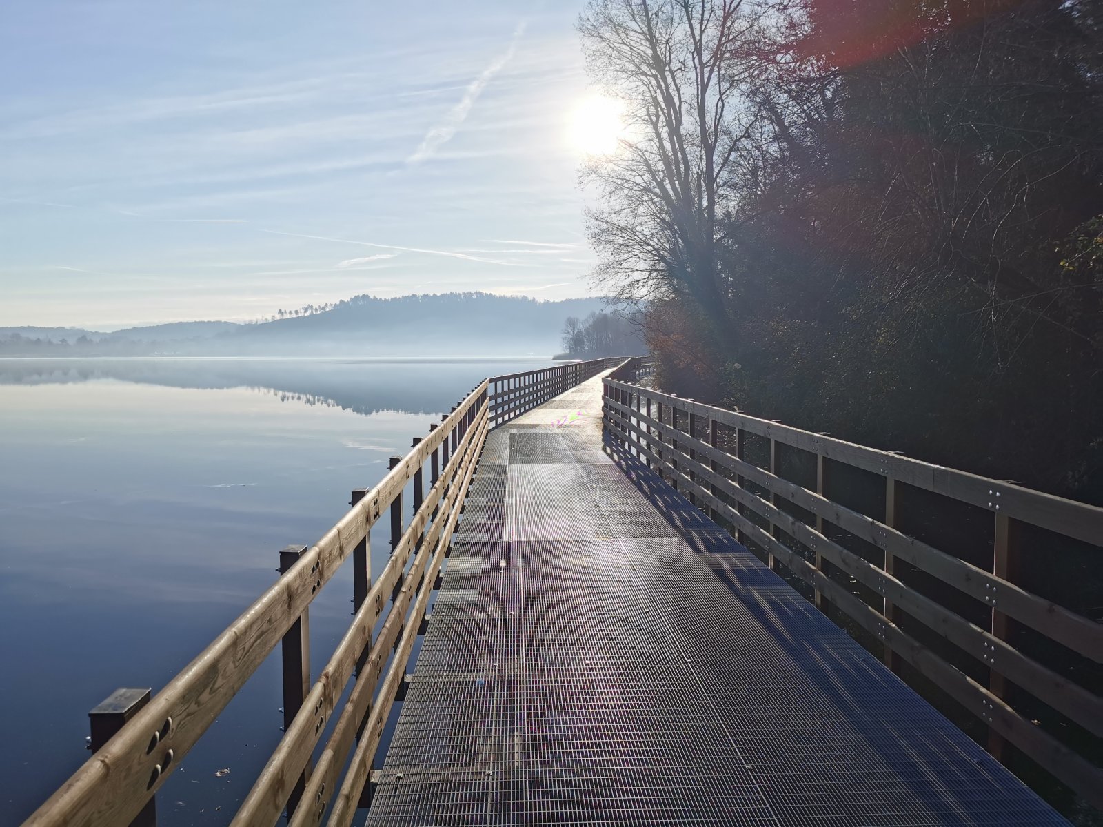 El lago de Comabbio - Lago di Comabbio | Secret World Trip Planner