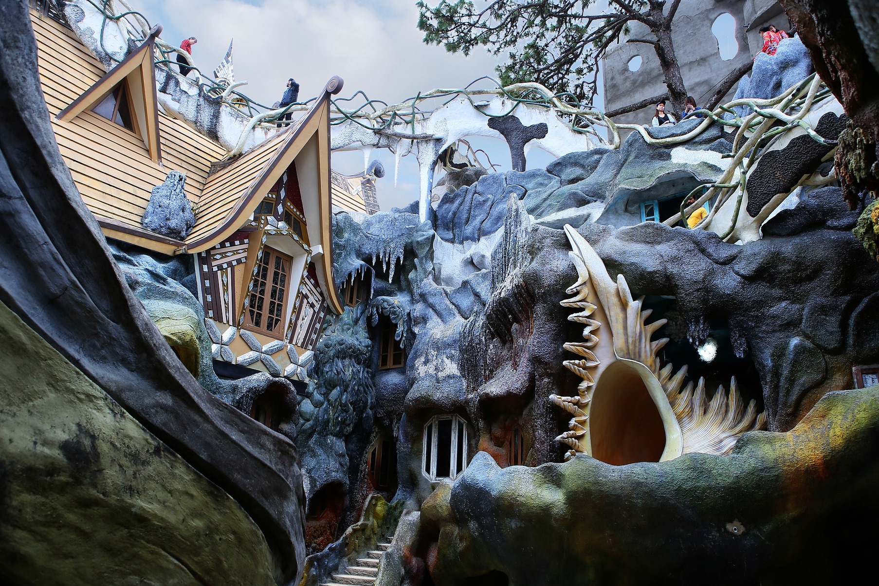 The Crazy House of Dalat in Vietnam - Thành phố Đà Lạt | Secret World Trip Planner