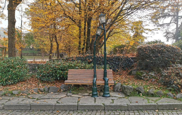 Dua tiang lampu bercinta - Torino | Secret World Trip Planner