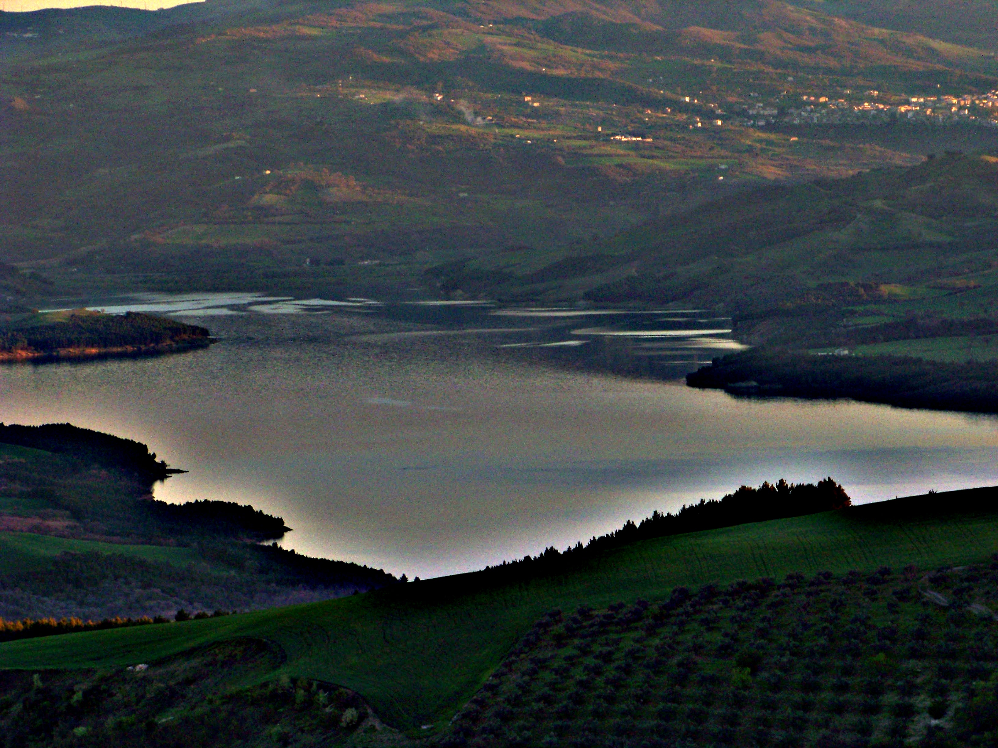 Jezero Occhito - Lago di Occhito | Secret World Trip Planner
