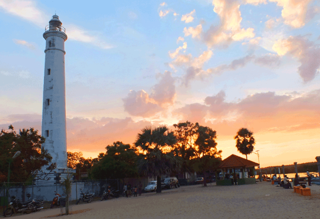 Phare de Dondra Head - Dondra | Secret World Trip Planner