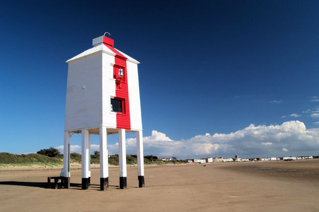 Low Lighthouse in Burnham-on-Sea, England - River Parrett | Secret World Trip Planner