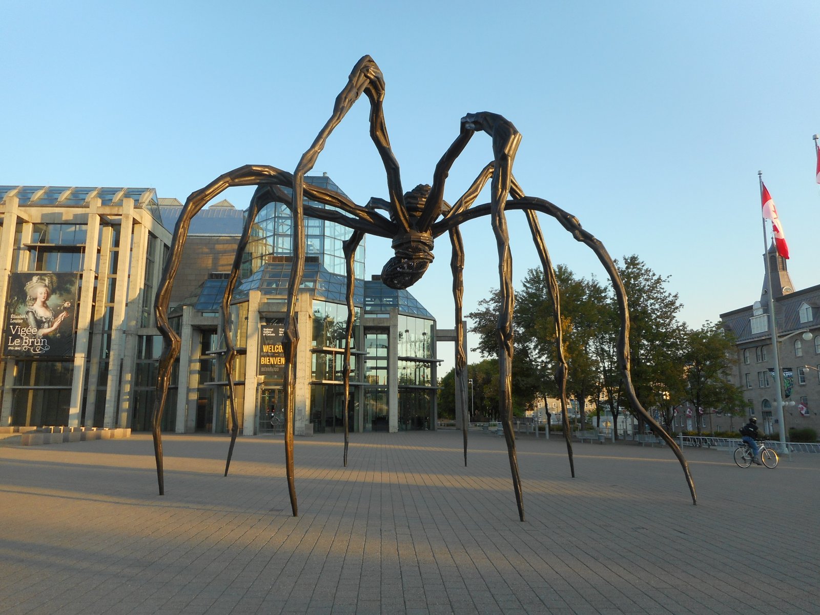 La madre de Bourgeois - Ottawa | Secret World Trip Planner