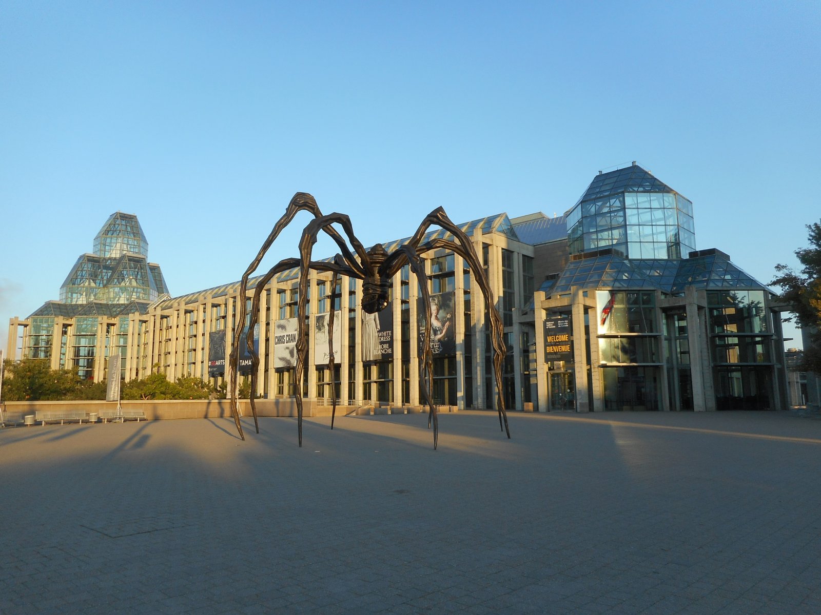 La madre de Bourgeois - Ottawa | Secret World Trip Planner