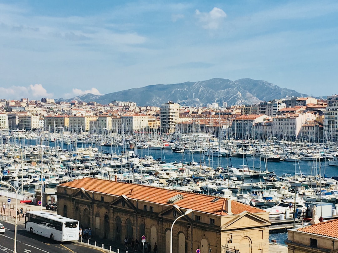 Les Voyageurs” in Marseilles - Porto vecchio di Marsiglia | Secret World Trip Planner