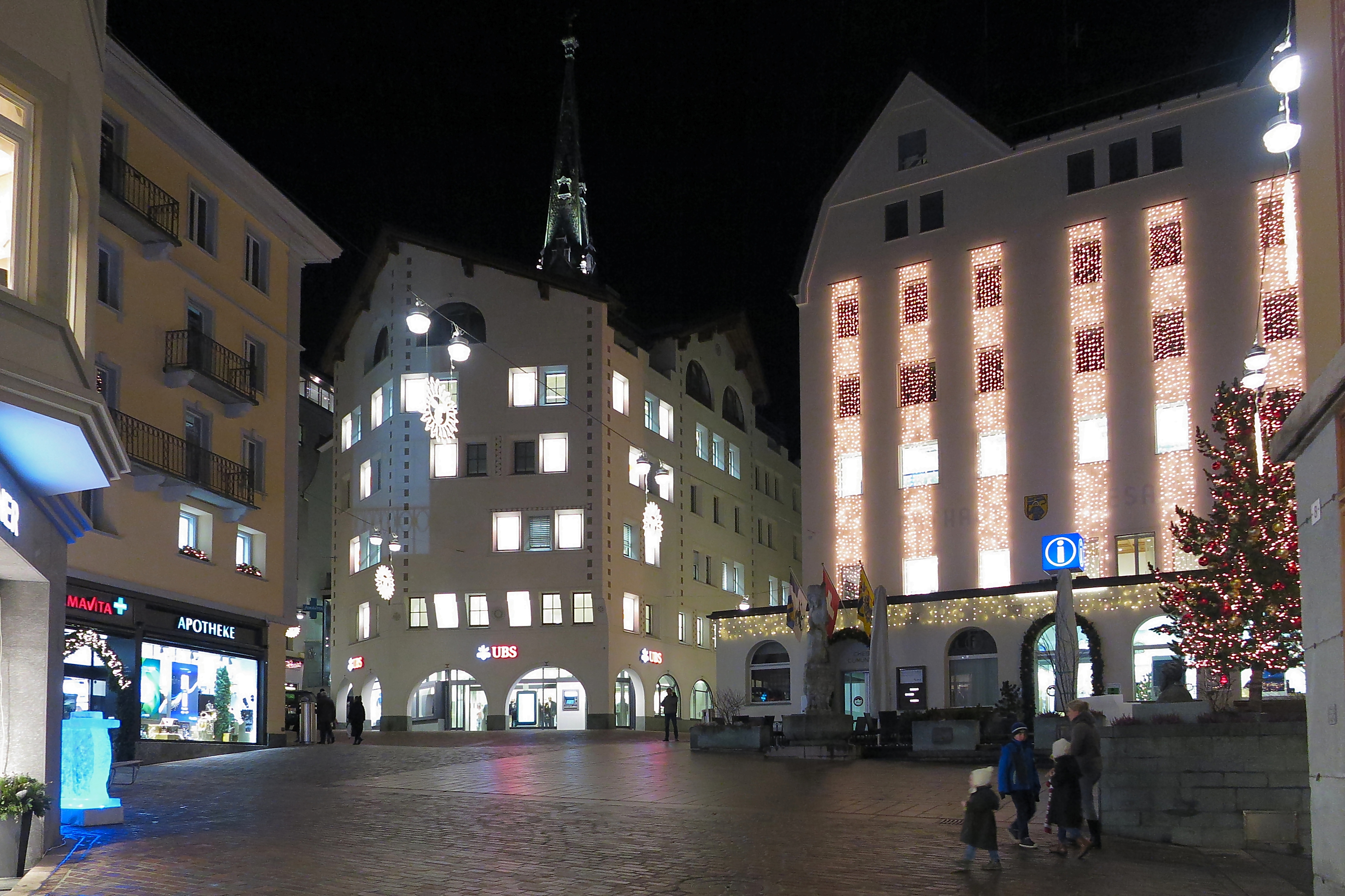 Hanselmann, bustani ya pipi katika St. Moritz - San Maurizio | Secret World Trip Planner