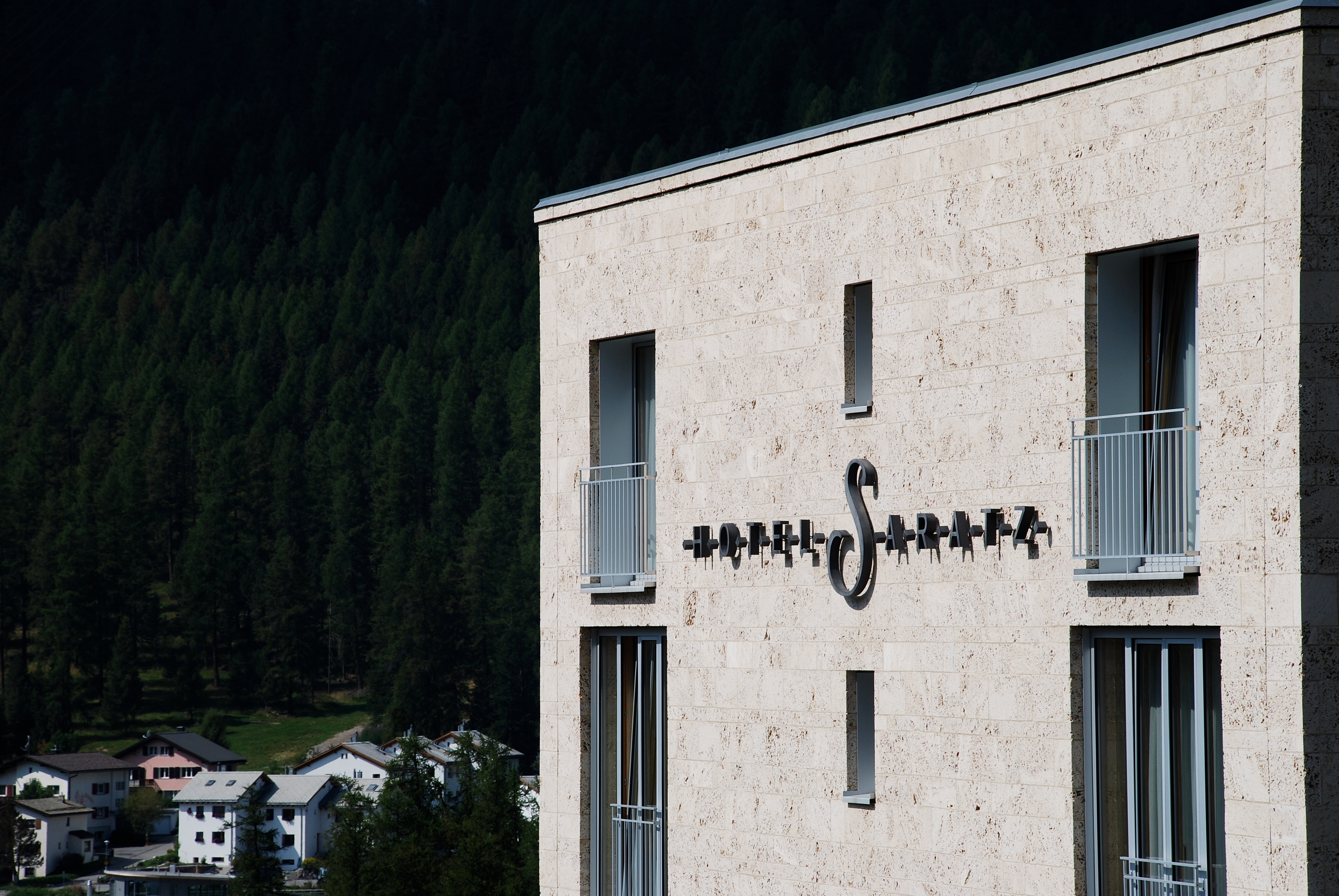 Pontresina, entre fragantes bosques de pinos y alerces - Pontresina | Secret World Trip Planner