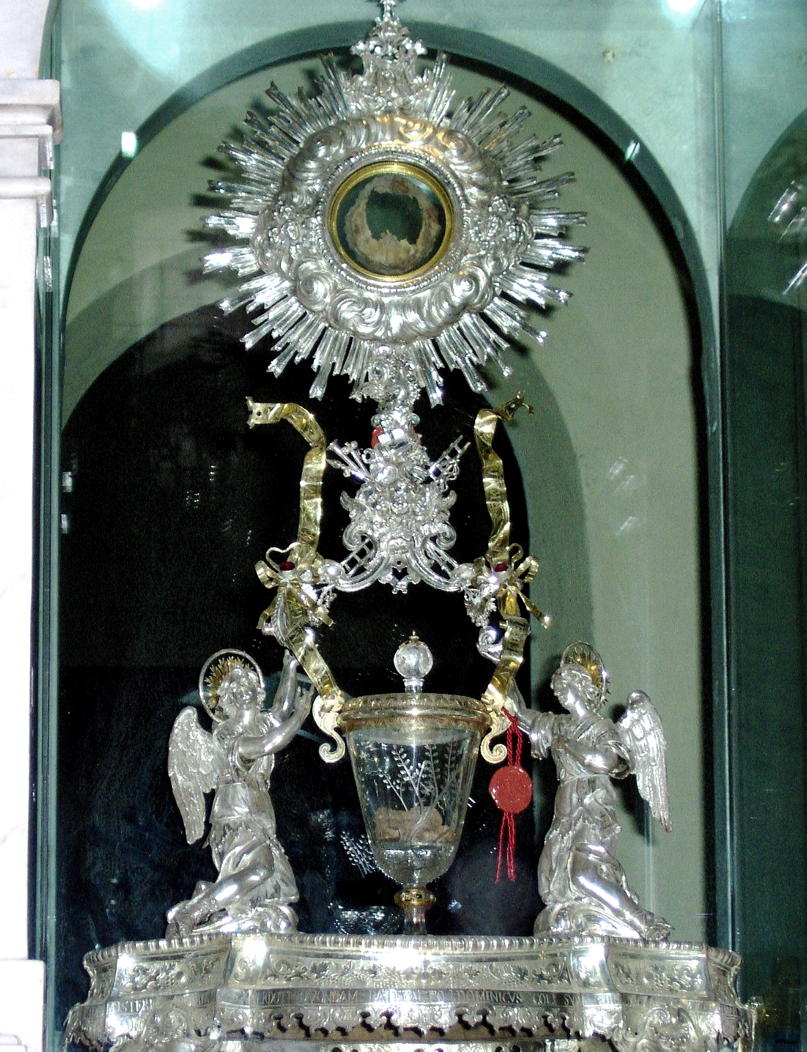 Lanciano eucharistinis stebuklas - Lanciano | Secret World Trip Planner