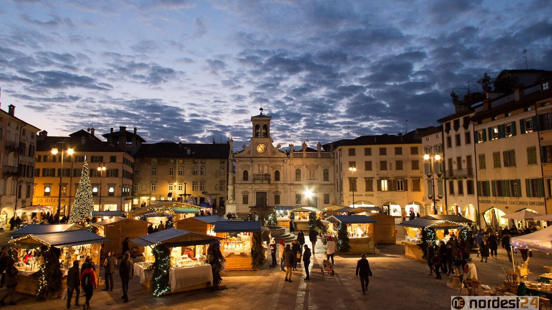 Piazza Matteotti, Udine's jewel of a square - Udine | Secret World Trip Planner