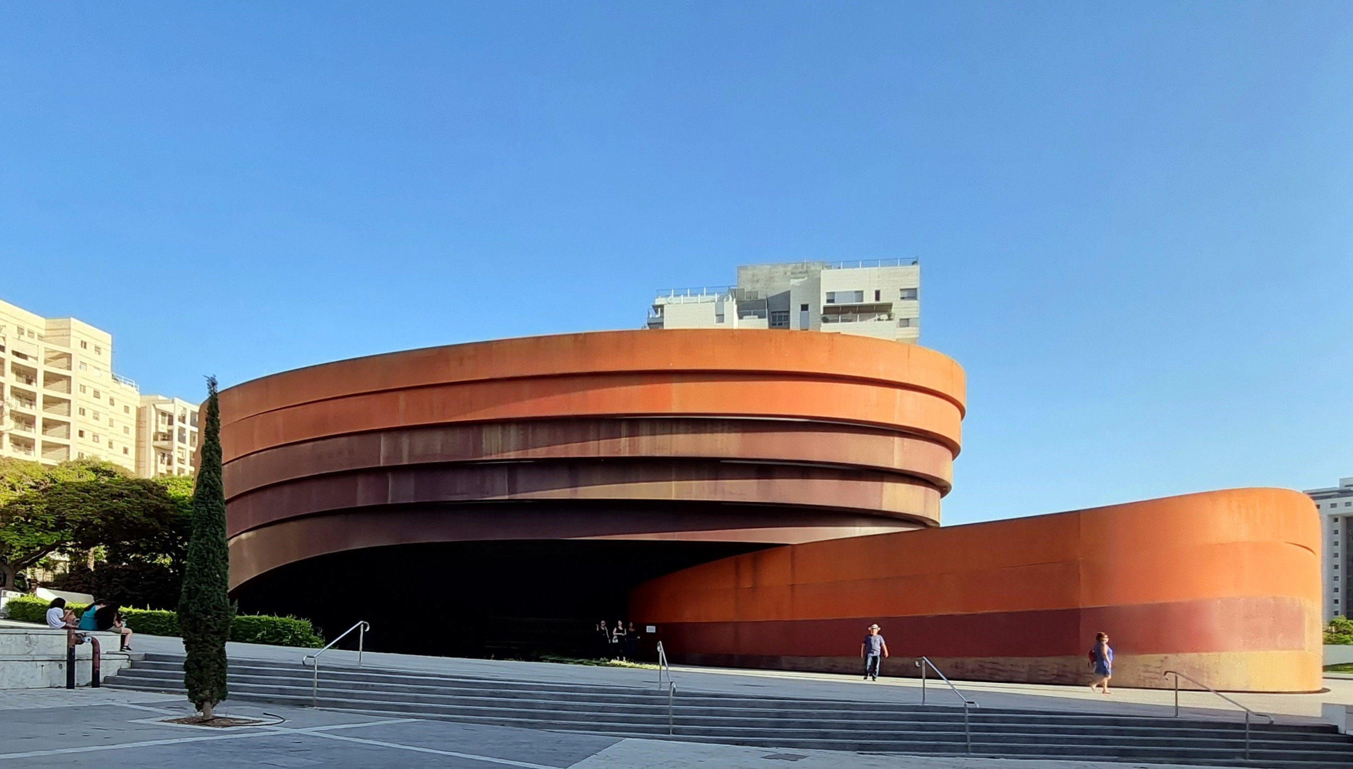 Holon Tasarım Müzesi - Holon | Secret World Trip Planner