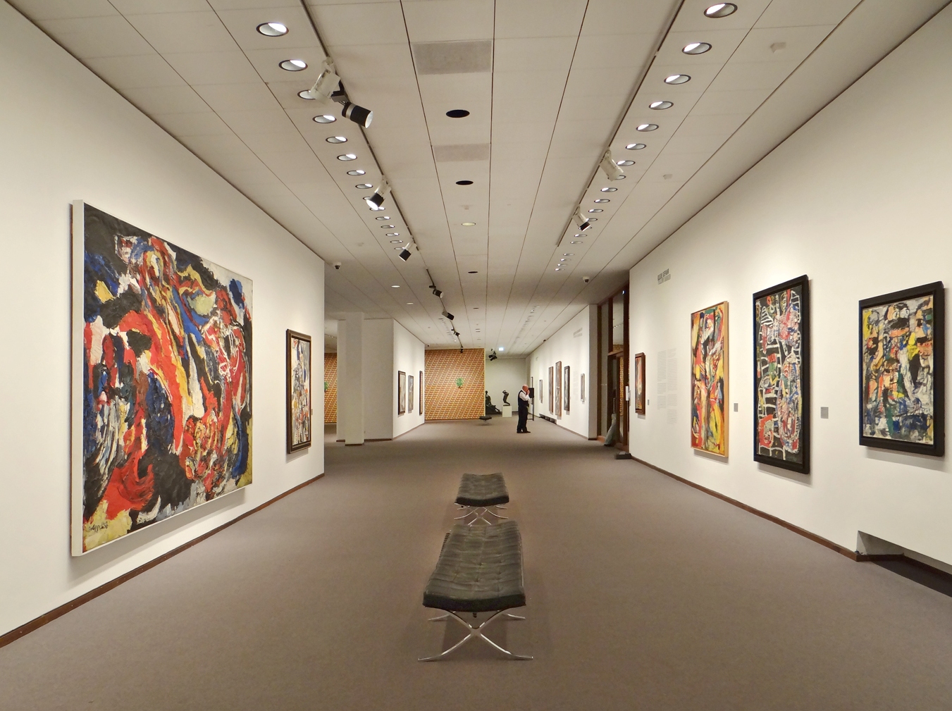 Neue Nationalgalerie galeri seni - Berlin | Secret World Trip Planner